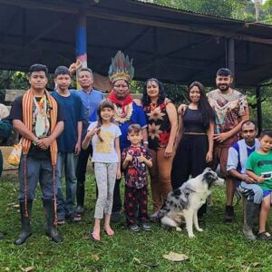 personas despues de la ceremonia de la ayahuasca en Colombia putumayo